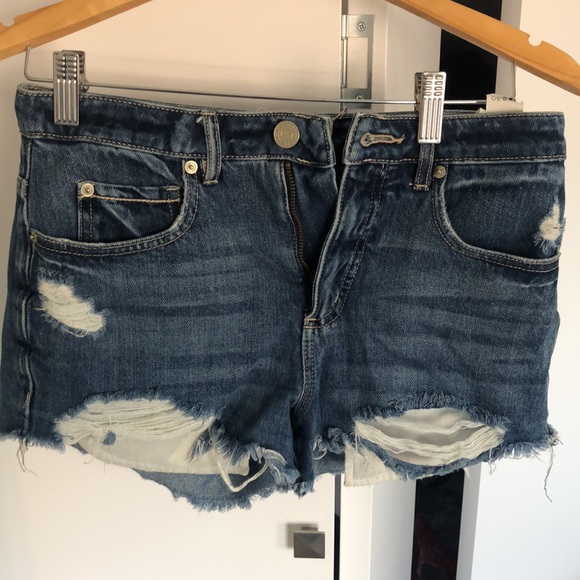 Garage High Rise Distressed Jean Short - Picture 2 of 3